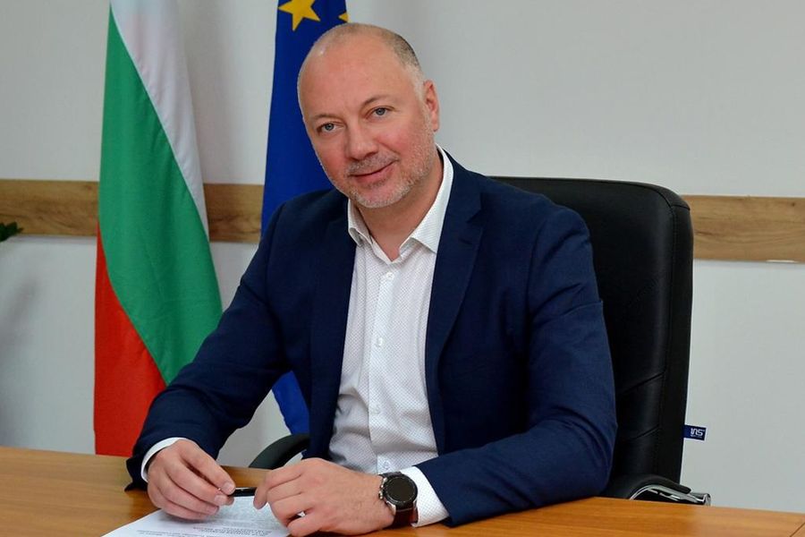 Росен Желязков възложи проверка на язовирите и речните корита като превенция срещу наводнения и свлачища